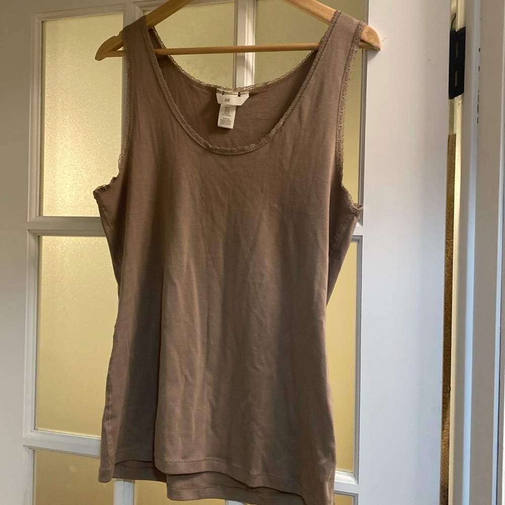 Neutral tank top